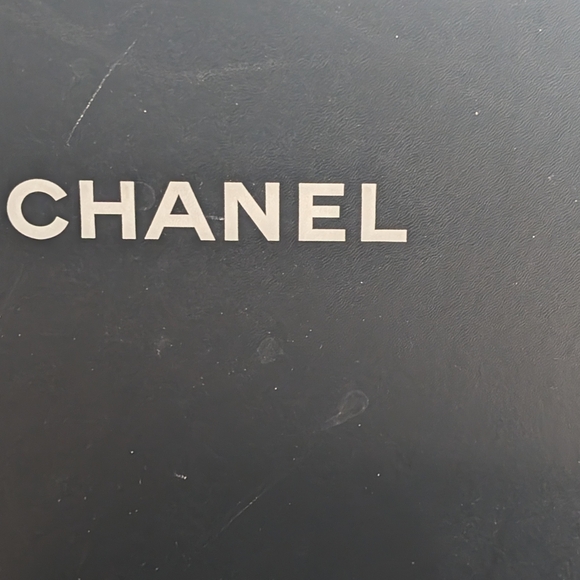 💃💯🎉HOST PICK🎉Chanel Boots 8.5 ladies. 11in high on right side /buckles/zips - Picture 15 of 17